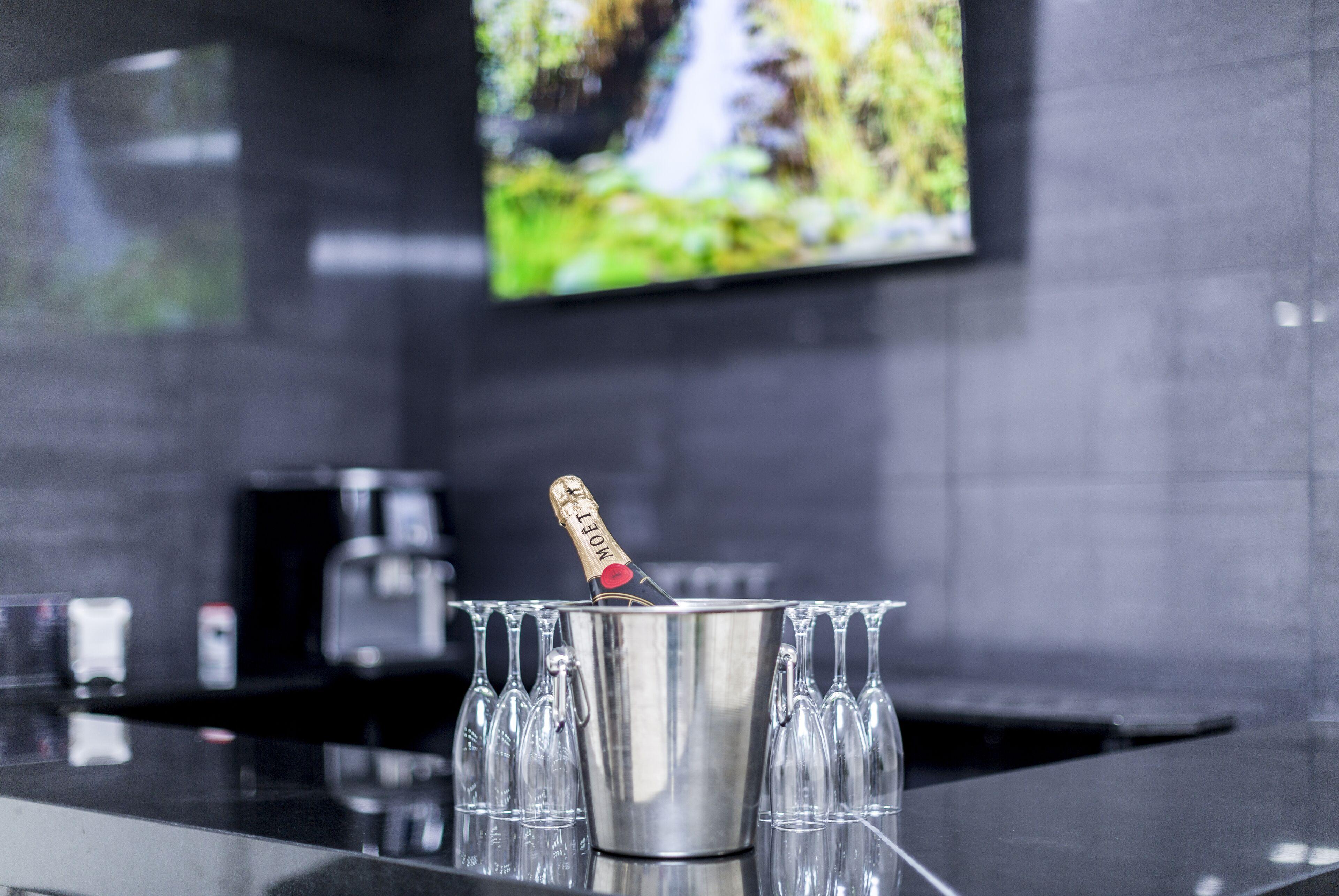Di' Carlo Hotel - Madrid — Photos 2